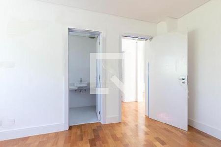 Casa à venda com 4 quartos, 408m² em Jardim dos Estados, São Paulo