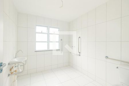 Banheiro de apartamento para alugar com 1 quarto, 60m² em Campo Grande, Rio de Janeiro