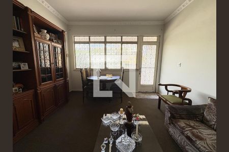 Casa à venda com 3 quartos, 200m² em Tanque, Rio de Janeiro