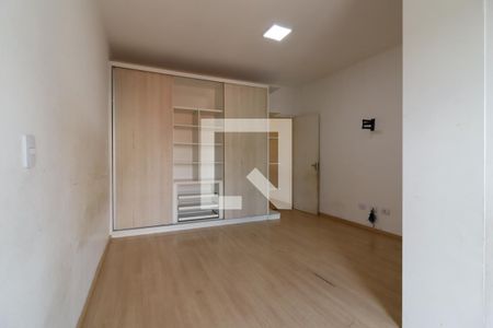 Suíte 1 de casa à venda com 3 quartos, 300m² em Vila Granada, São Paulo