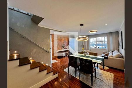 Casa à venda com 3 quartos, 180m² em Jardim Aeroporto, São Paulo