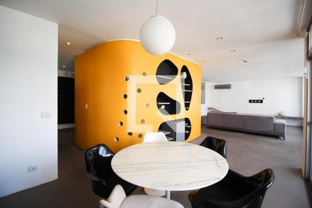 Apartamento para alugar com 4 quartos, 227m² em Itaim Bibi, São Paulo