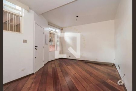 Casa à venda com 3 quartos, 138m² em Chácara Gaivotas, São Paulo