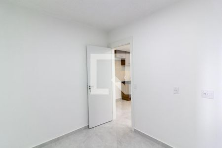 Quarto de apartamento para alugar com 2 quartos, 35m² em Jardim Sabara, São Paulo