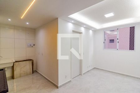 Sala de apartamento para alugar com 2 quartos, 35m² em Jardim Sabara, São Paulo