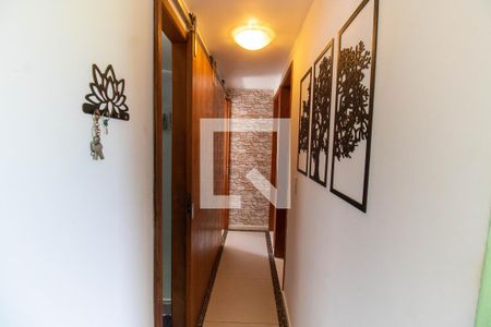 Corredor  de apartamento para alugar com 3 quartos, 78m² em Fátima, Niterói