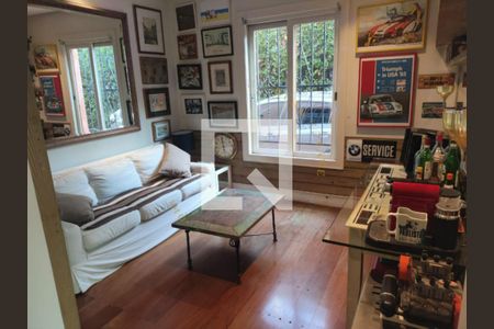 Casa à venda com 5 quartos, 400m² em Vila Madalena, São Paulo