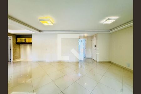 Apartamento para alugar com 3 quartos, 136m² em Chácara Inglesa, São Paulo