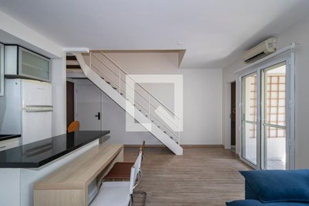 Sala de apartamento para alugar com 2 quartos, 66m² em Vila Uberabinha, São Paulo