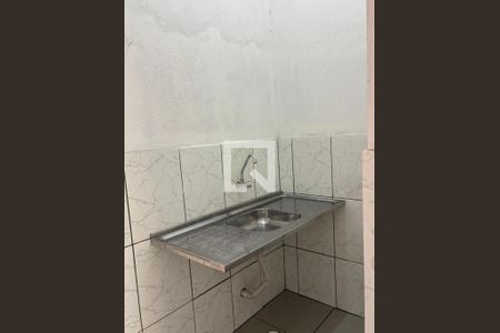 Cozinha de kitnet/studio para alugar com 1 quarto, 20m² em Jardim Maia, São Paulo