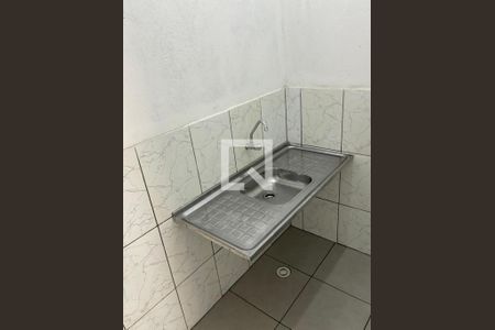 Cozinha de kitnet/studio para alugar com 1 quarto, 20m² em Jardim Maia, São Paulo