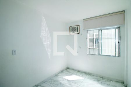 Quarto 1 de apartamento à venda com 2 quartos, 55m² em Olaria, Rio de Janeiro