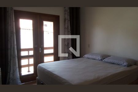 Quarto  de casa à venda com 3 quartos, 360m² em Bussocaba, Osasco