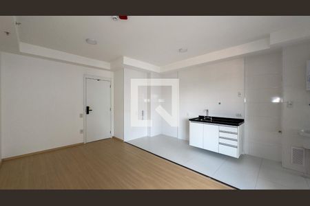 Sala, Cozinha e Área de Serviço de apartamento para alugar com 1 quarto, 50m² em Santo Amaro, São Paulo