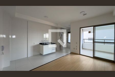 Sala, Cozinha e Área de Serviço de apartamento para alugar com 1 quarto, 50m² em Santo Amaro, São Paulo