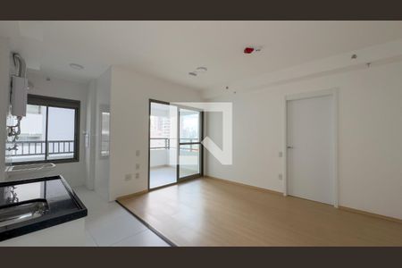Sala, Cozinha e Área de Serviço de apartamento para alugar com 1 quarto, 50m² em Santo Amaro, São Paulo