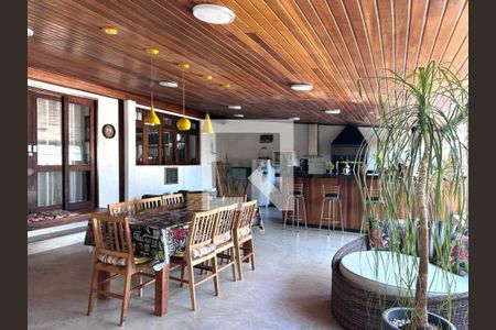 Casa à venda com 3 quartos, 148m² em Parque São Quirino, Campinas