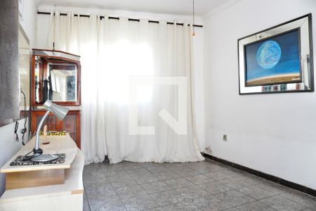 Casa para alugar com 4 quartos, 80m² em São Paulo, Belo Horizonte