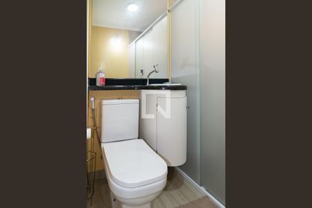 Banheiro de casa à venda com 1 quarto, 33m² em Bela Vista, São Paulo