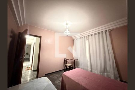 Quarto 01 de casa para alugar com 3 quartos, 270m² em Taguatinga Norte, Brasília