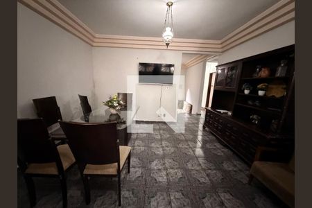 Casa para alugar com 3 quartos, 270m² em Taguatinga Norte, Brasília