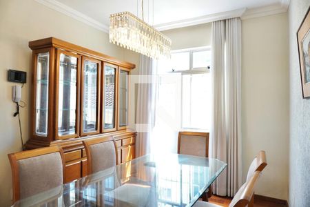 Apartamento à venda com 3 quartos, 106m² em Carmo, Belo Horizonte