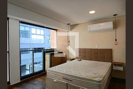 Estúdio de kitnet/studio para alugar com 1 quarto, 33m² em Pinheiros, São Paulo