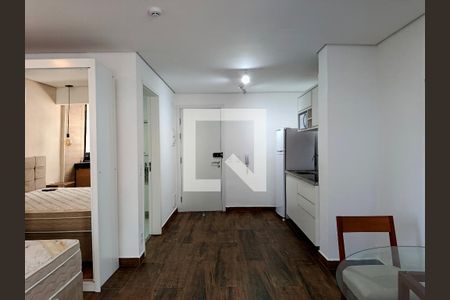 Estúdio de kitnet/studio para alugar com 1 quarto, 33m² em Pinheiros, São Paulo