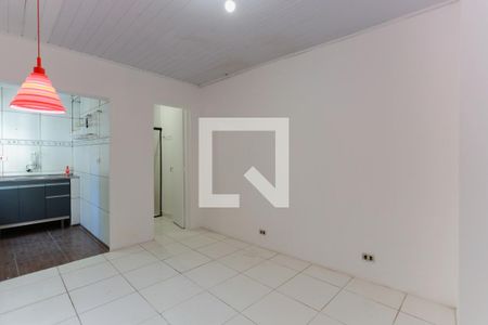 Sala de casa para alugar com 1 quarto, 35m² em Parque Peruche, São Paulo