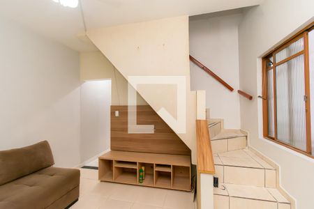 Sala de casa para alugar com 2 quartos, 100m² em Parque São Lucas, São Paulo