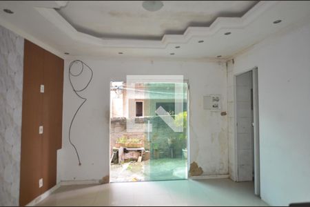 Sala de casa para alugar com 2 quartos, 70m² em Bento Ribeiro, Rio de Janeiro