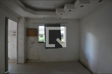 Quarto 1 de casa para alugar com 2 quartos, 70m² em Bento Ribeiro, Rio de Janeiro