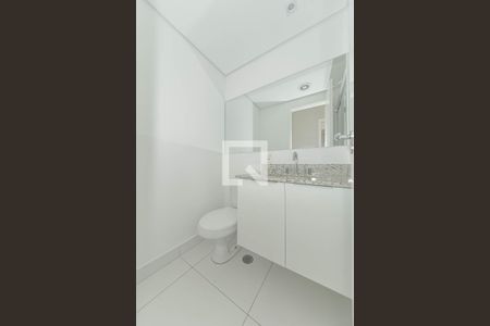 Banheiro Social de apartamento à venda com 2 quartos, 65m² em Itaim Bibi, São Paulo