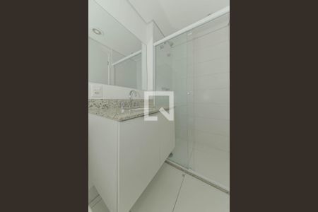 Banheiro Social de apartamento à venda com 2 quartos, 65m² em Itaim Bibi, São Paulo