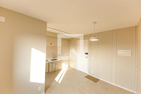 Sala - Móveis Planejados chegando em breve: Rack e Sofá  de apartamento para alugar com 2 quartos, 39m² em Vila Prudente, São Paulo