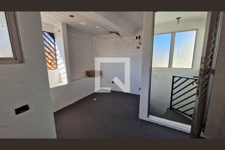 Casa à venda com 3 quartos, 110m² em Socorro, São Paulo