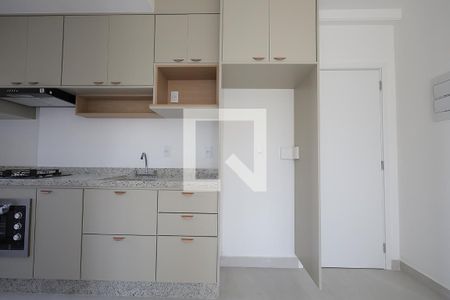 Cozinha e Área de Serviço de apartamento para alugar com 2 quartos, 56m² em Parque das Nações, Santo André