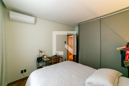 Quarto 1 de apartamento para alugar com 3 quartos, 90m² em Cruzeiro, Belo Horizonte