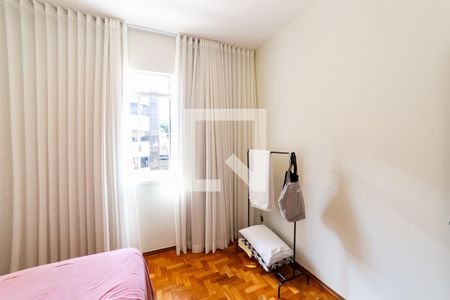 Quarto 2 de apartamento para alugar com 3 quartos, 90m² em Cruzeiro, Belo Horizonte