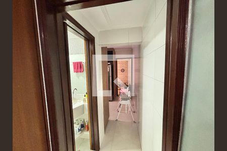 Corredor de casa à venda com 3 quartos, 150m² em Parque Boturussu, São Paulo