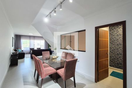 Sala de casa à venda com 4 quartos, 250m² em Nova Petrópolis, São Bernardo do Campo