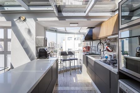 Sala/Cozinha de apartamento para alugar com 2 quartos, 100m² em Itaim Bibi, São Paulo