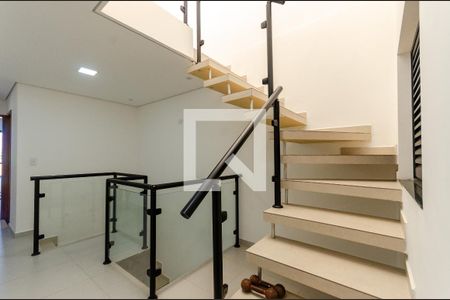 Escada de casa à venda com 3 quartos, 168m² em Moinho Velho, São Paulo