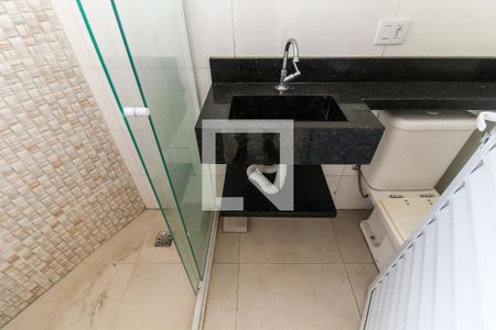 Banheiro de casa para alugar com 2 quartos, 30m² em Cidade Antônio Estêvão de Carvalho, São Paulo