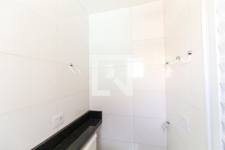 Banheiro de casa para alugar com 2 quartos, 30m² em Cidade Antônio Estêvão de Carvalho, São Paulo