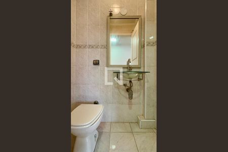 Lavabo de apartamento para alugar com 3 quartos, 144m² em Jardim Paulistano, São Paulo