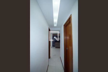 Sala - Corredor de apartamento para alugar com 3 quartos, 89m² em Penha, Rio de Janeiro