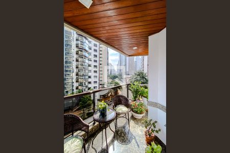 Varanda da Sala de apartamento à venda com 4 quartos, 127m² em Vila Regente Feijó, São Paulo