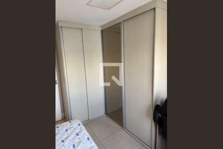 Quarto de apartamento à venda com 2 quartos, 54m² em Vila Osasco, Osasco