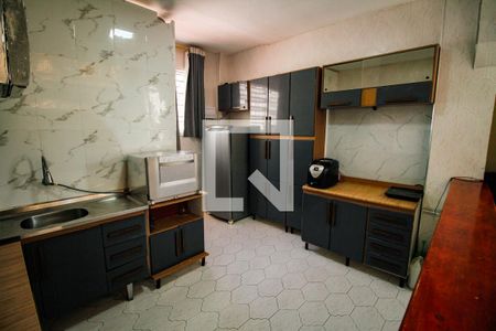 Cozinha de apartamento para alugar com 1 quarto, 65m² em Guilhermina, Praia Grande